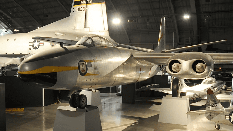 Jet bomber